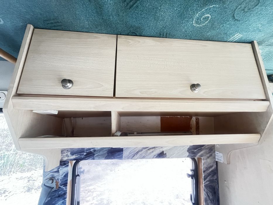 Autocaravana para colocar em espaco privado