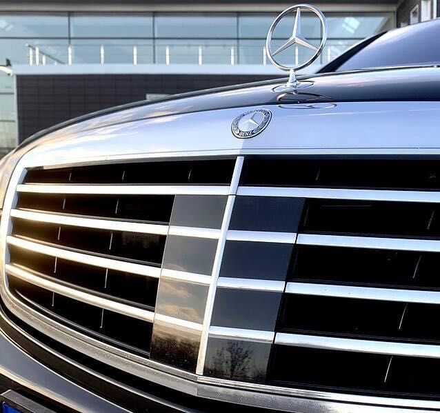 Автомобіль Mercedes S550 4matic W221