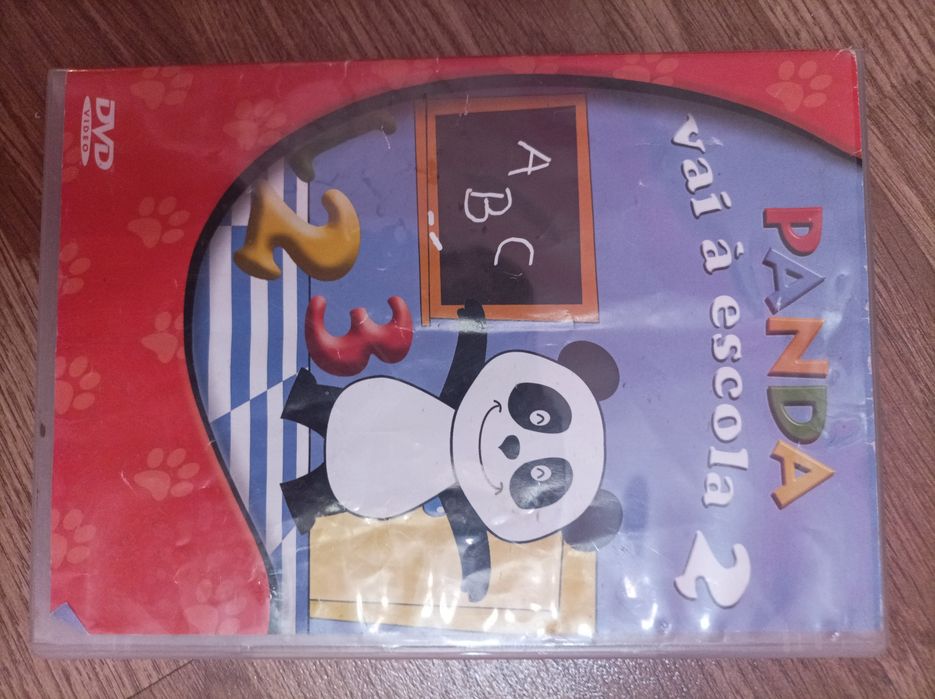 DVD infantil original "Panda Vai à Escola 2"