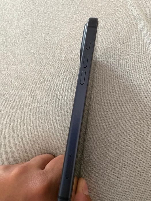 Iphone 17 pro Max deep blue