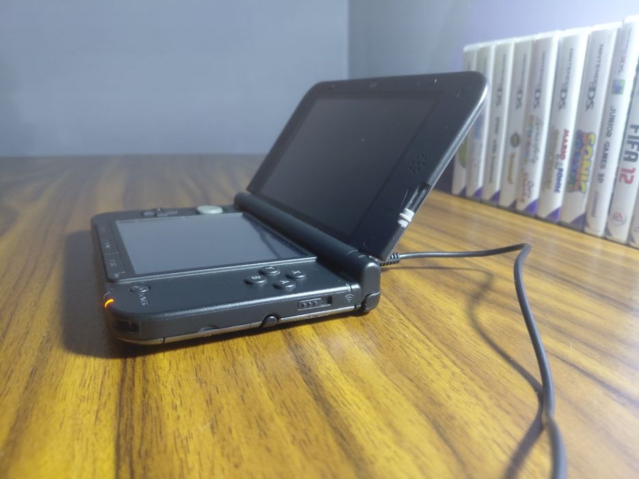 nintendo 3ds (XL)