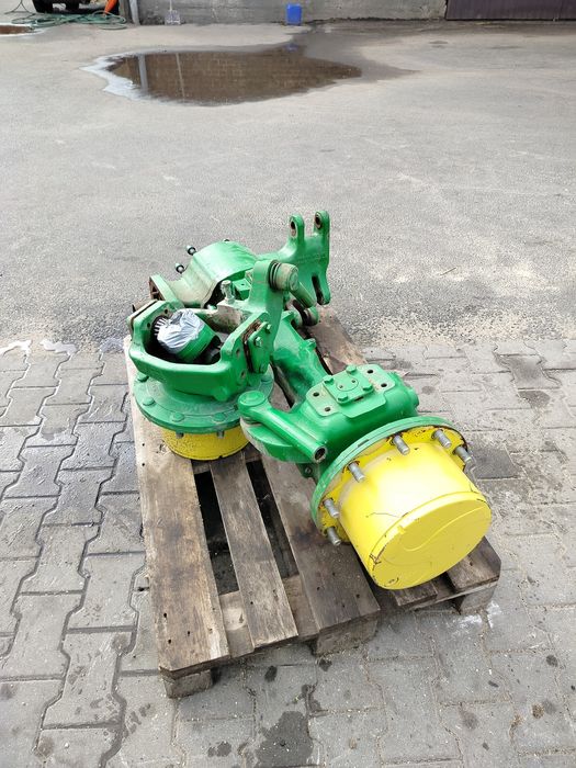Oś John Deere 6 R . Al222981 części