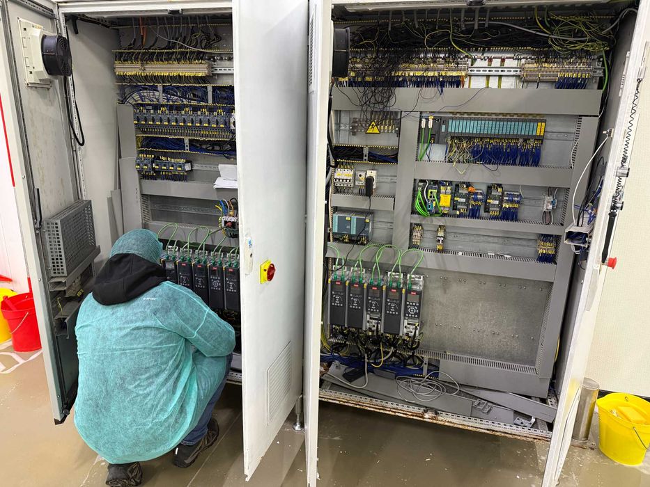 Serwis, modernizacja, naprawa maszyn przemysłowych.