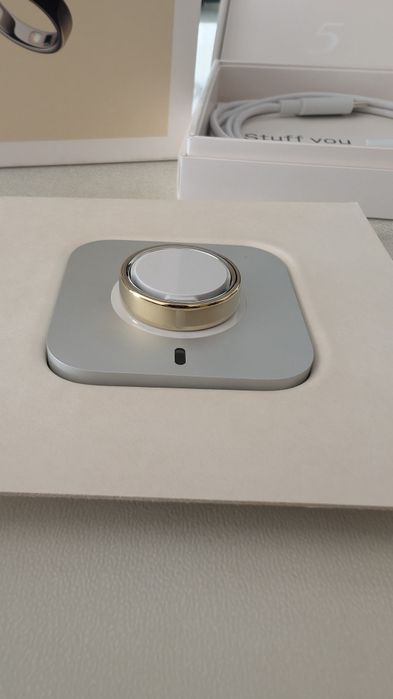 Oura ring 5 Size 11 Gold