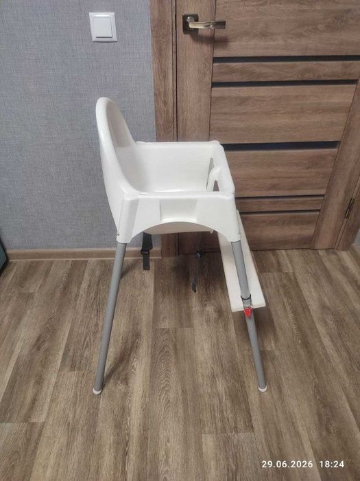 Стільчик для годування IKEA Antilop + підніжка