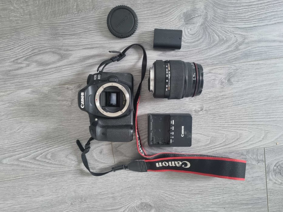 Фотоапарат Canon EOS 80D