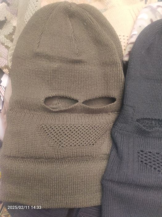 Вязанные балаклавы которые сворачиваются в шапку различных расцветок