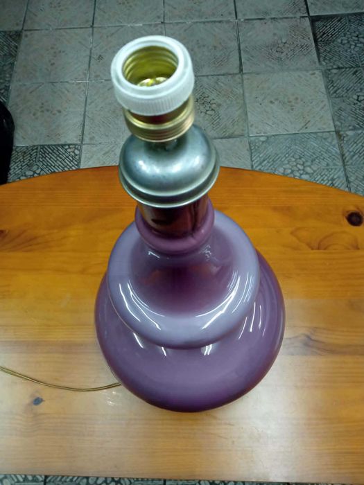 candeeiro de mesa em louça