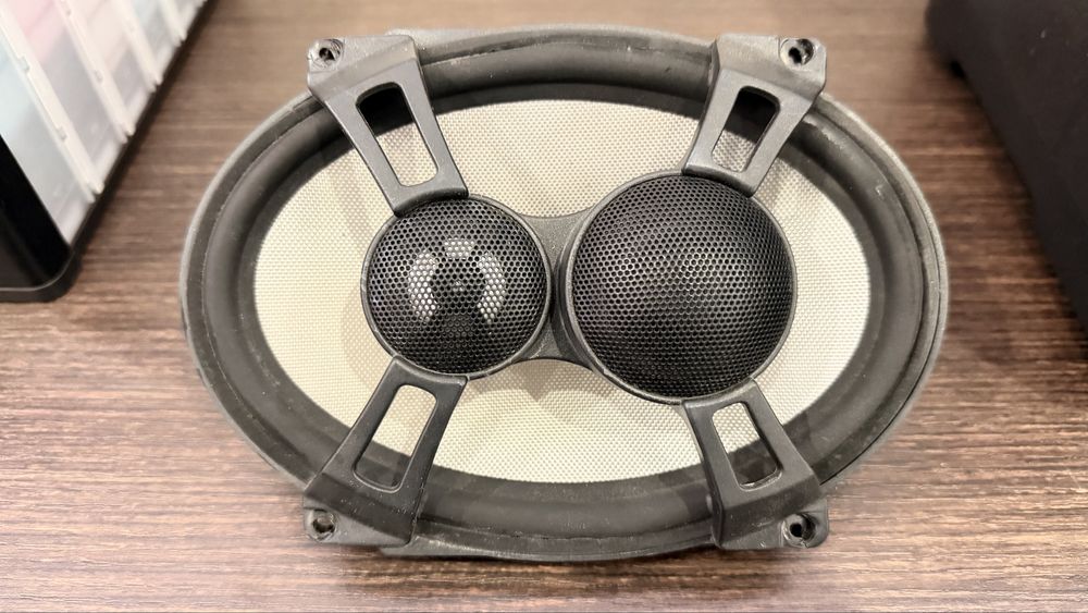 Динаміки Harley Davidson touring. В задні кофри