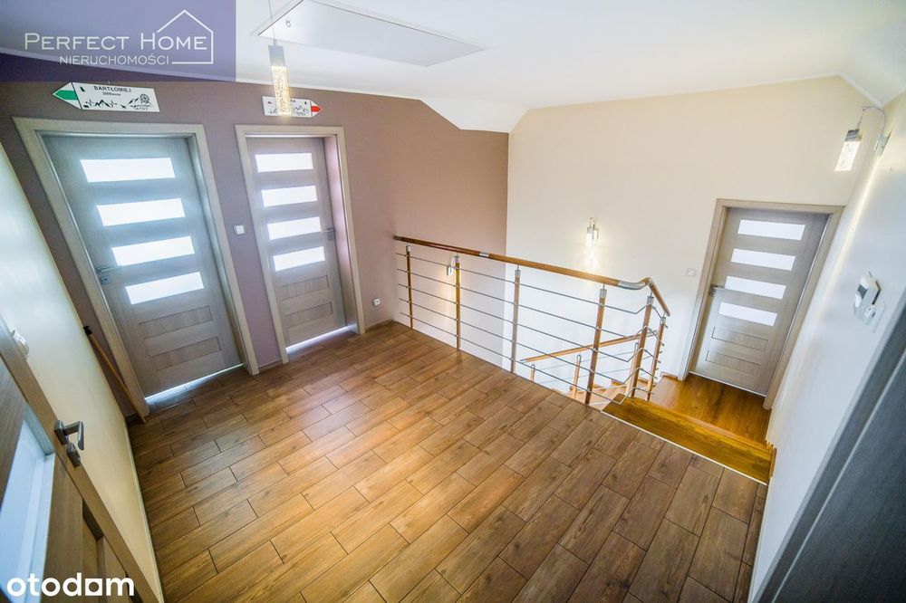 Dom W Kiczycach | 5 Pokoi | 849 M² Działki | Podwójny Garaż