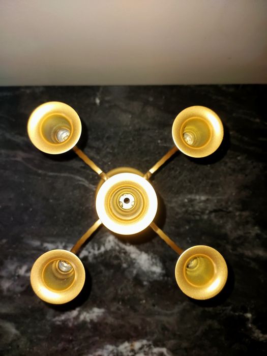 Castiçal em Metal 5 Braços