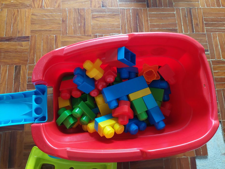 Carrinho Mega Bloks da Mattel