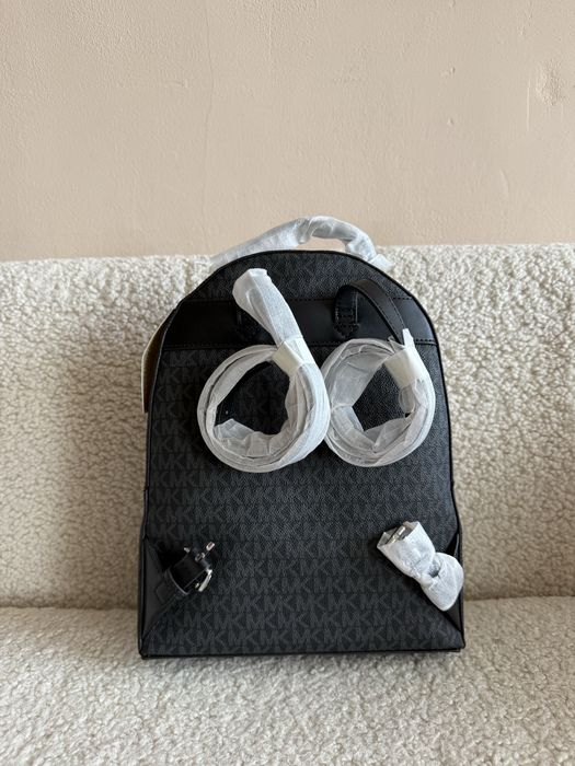 Рюкзак жіночий Michael Kors Shelia
