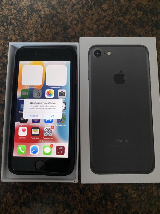 Продам iPhone 7 neverlok