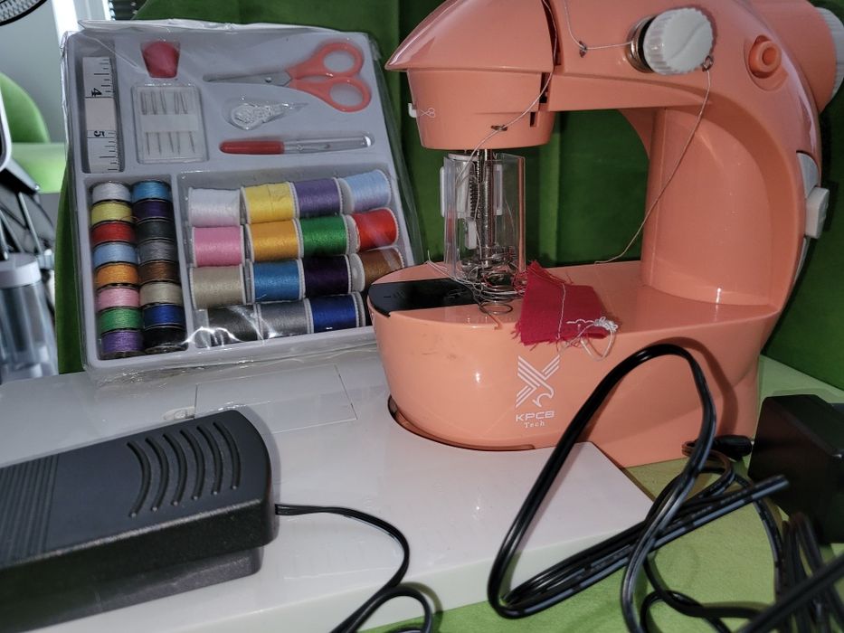 Zestaw mini maszyna do szycia elektryczna