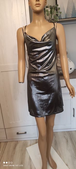 Srebrna sukienka krótka