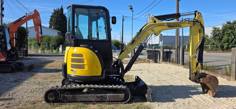 Mini giratoria Yanmar VIO38-3.900KG