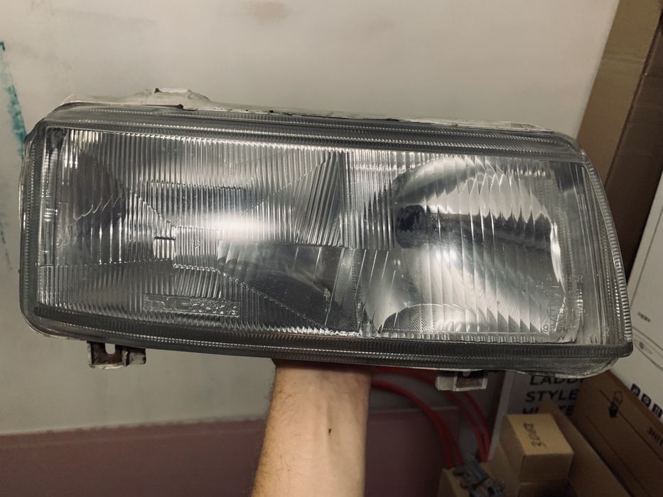 Фара VW PassatB4 Пассат Б4