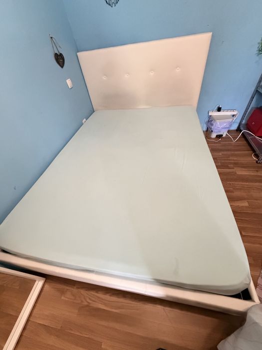 Vendo cama em bom estado