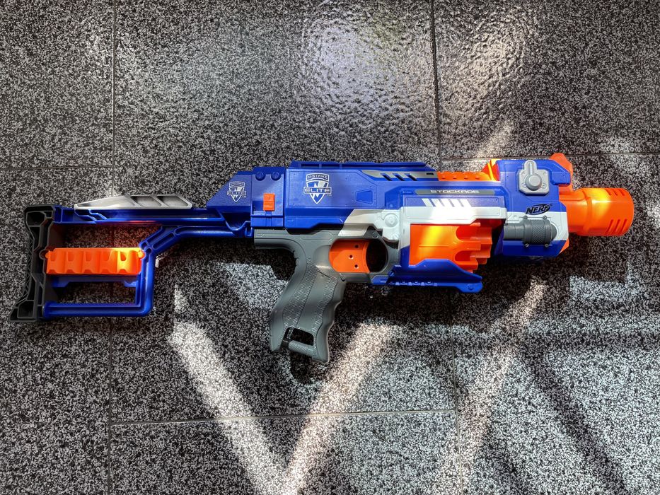 2 Nerfs Praticamente Novas