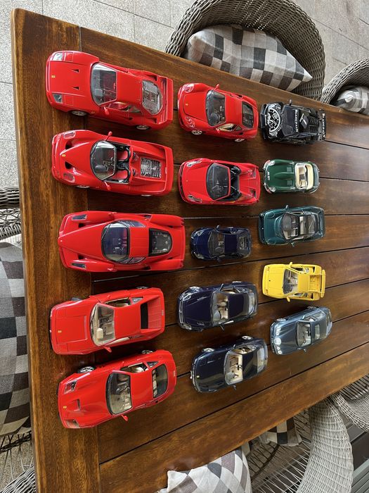 Lote carros miniaturas 1/18