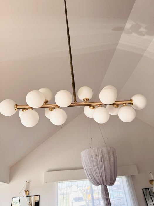 Lampa zlota kule biale mleczne nowoczesna