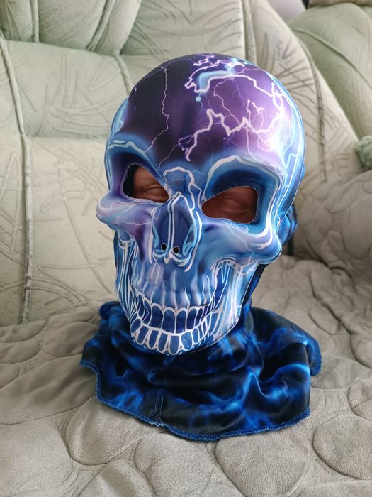 Маска " ЧЕРЕП " с бафом