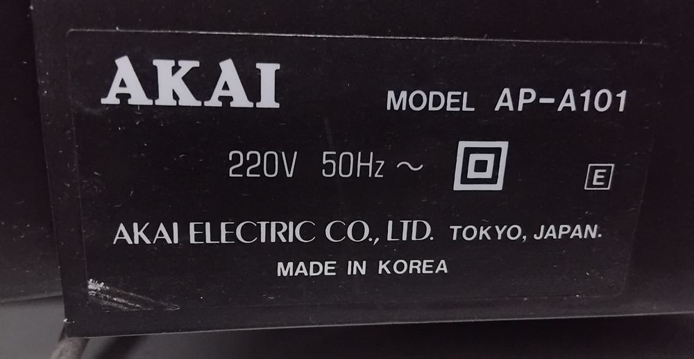 AKAI gira-discos AP-A101