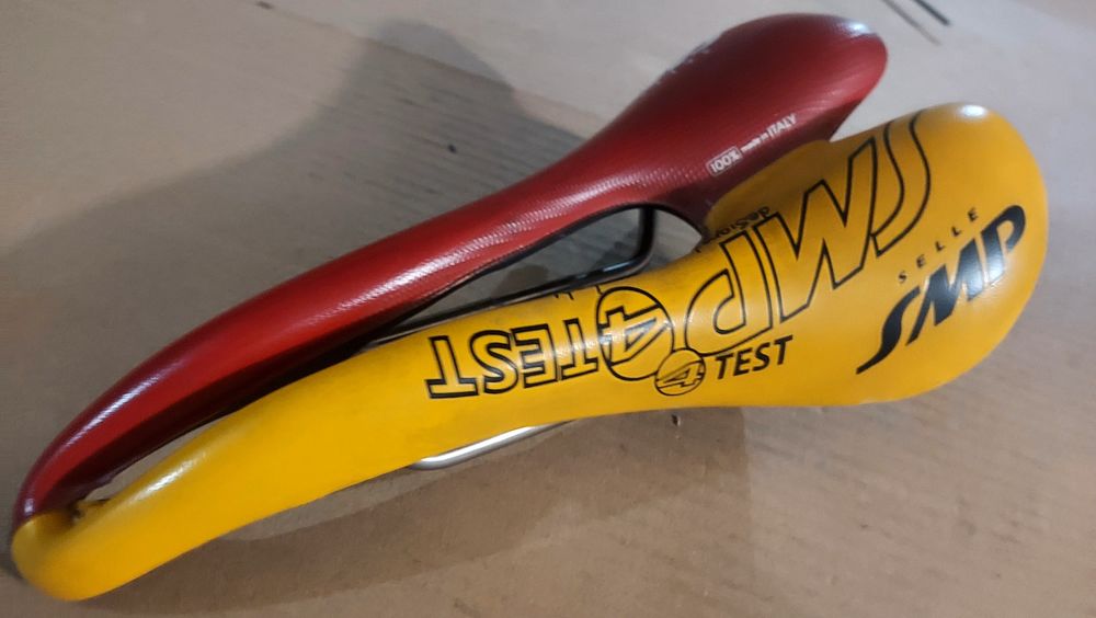 Selins  SMP 4 teste e TT Selle Italia T3 novo