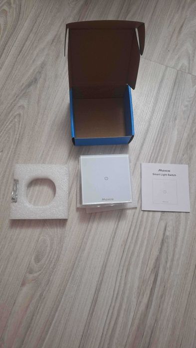 Inteligentny włącznik światła Maxcio