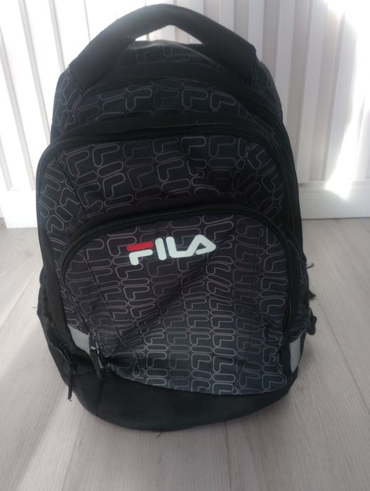 Plecak Fila z usztywnione plecy.