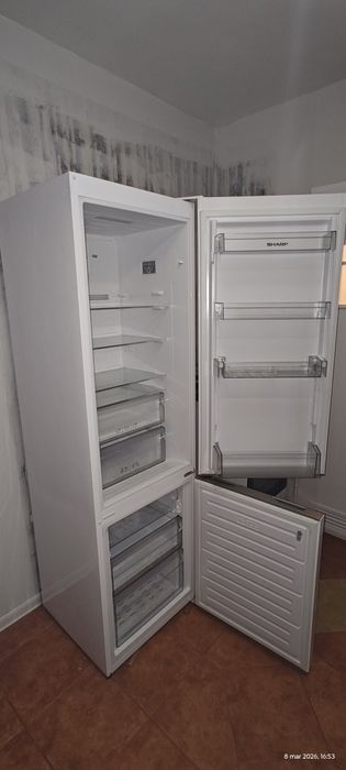 Lodówka Sharp używana
