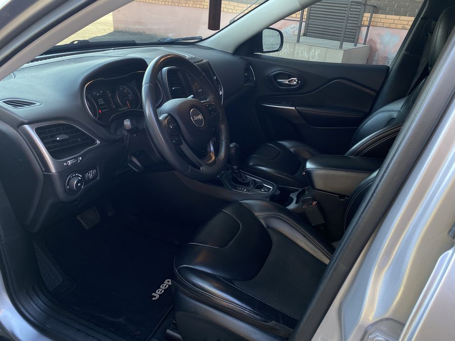 Jeep Cherokee Latitude plus