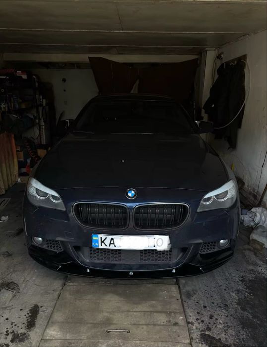 Губа , сплитер переднего бампера BMW 5 f10