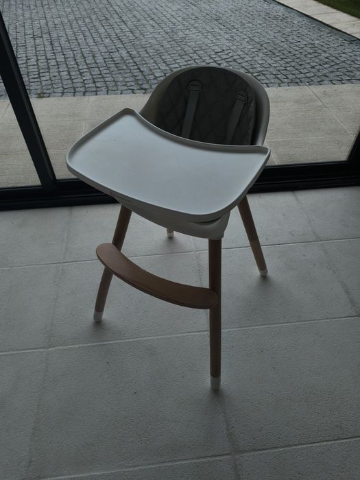 Cadeira refeição criança como nova