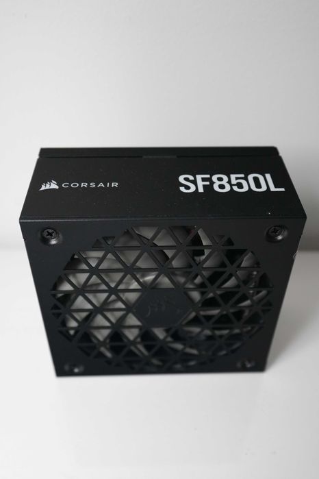 Zasilacz Corsair SF850L o mocy 850 W z serii SF-L