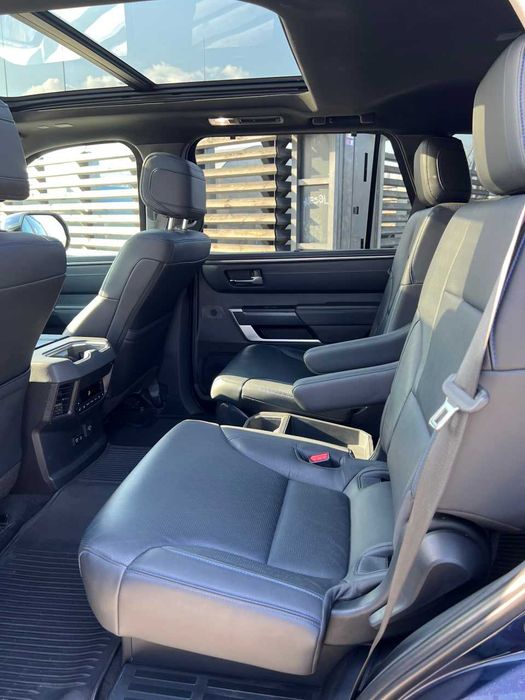 Toyota Sequoia 2022 VIN 7SVAAABA2PX005107 фото оголошення 14 з 22