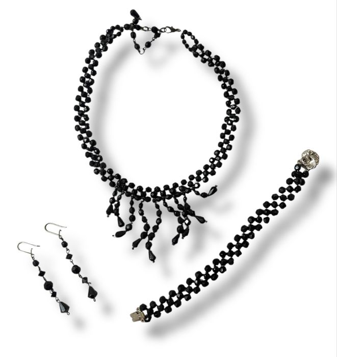 Komplet biżuterii kolczyki naszyjnik bransoletka