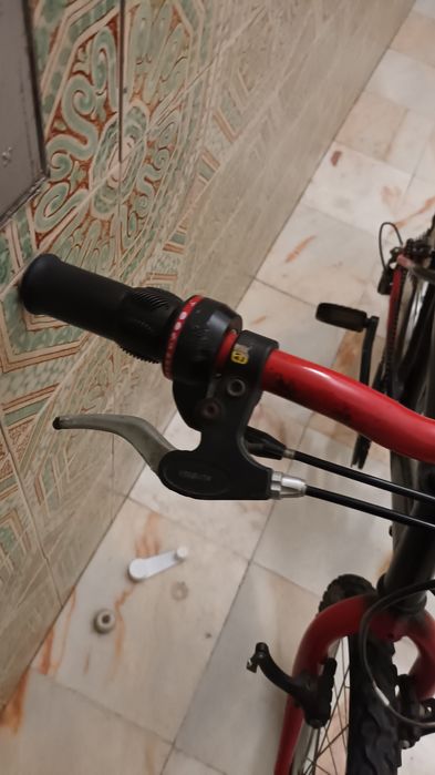 Bicicleta  com pouco uso
