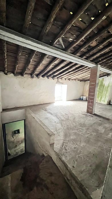 Moradia T3 com logradouro e garagem