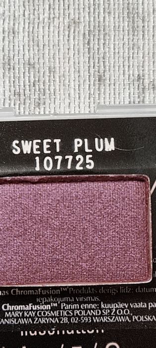 Cień matowy do powiek sweet plum