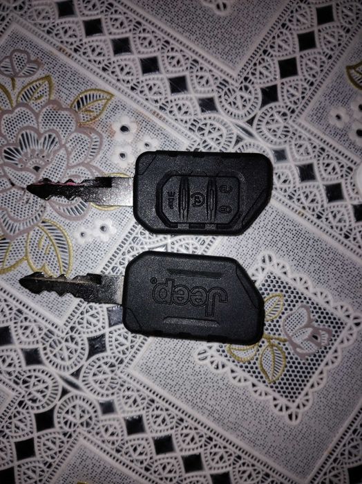 Jipe de criança com comando