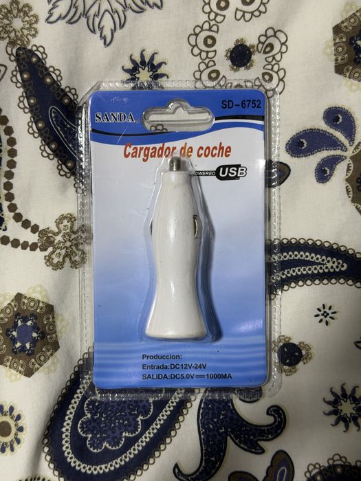Carregador USB para isqueiro carro 5V 1A