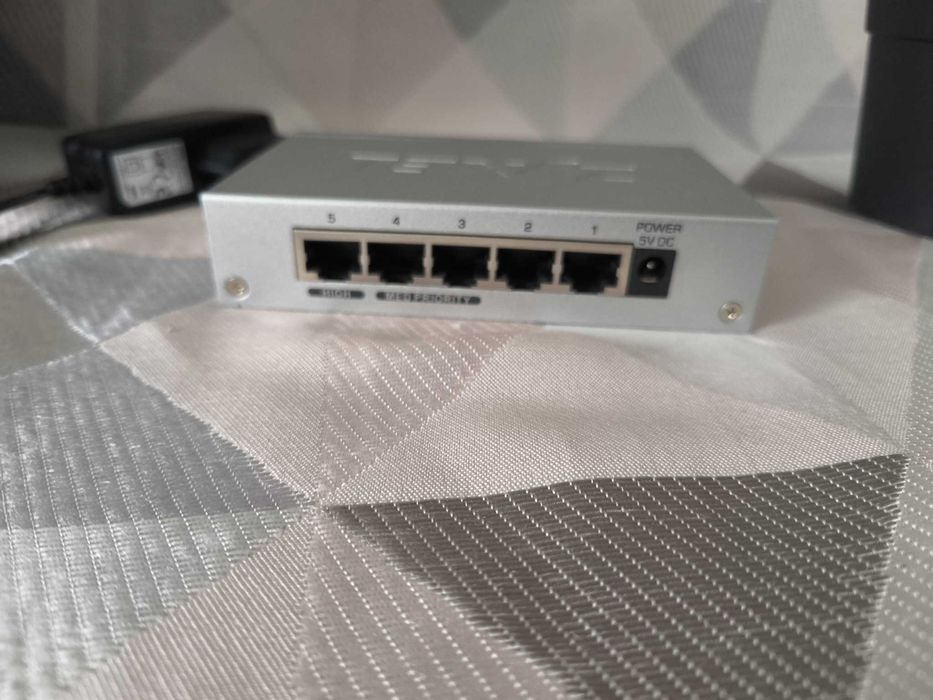 Kompaktowy Switch Zyxel 5-Portowy Gigabit Ethernet
