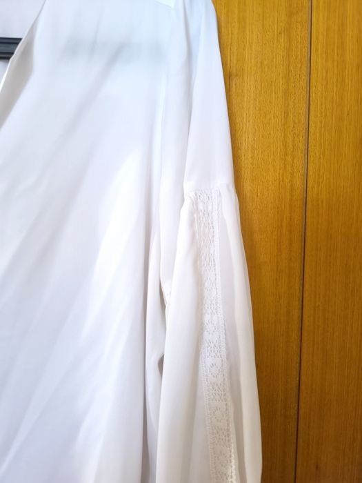 Blusa branca de mulher