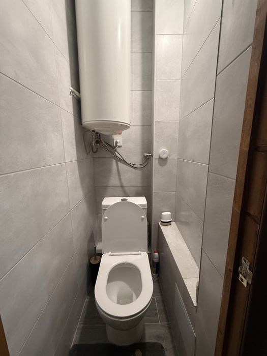 Продам  1 кімнатну квартиру(малосімейка), від власника в гарному районі