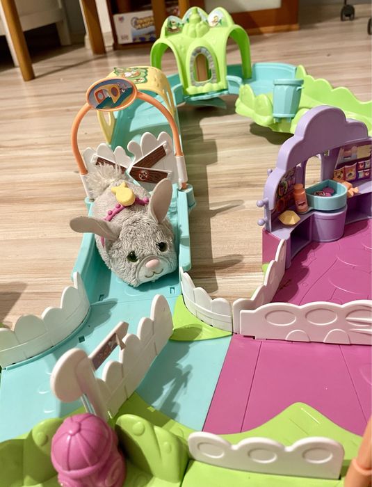 Tor dla interaktywnych chomików firmy HASBRO Furry Frenzies