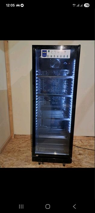 Холодильна вітрина