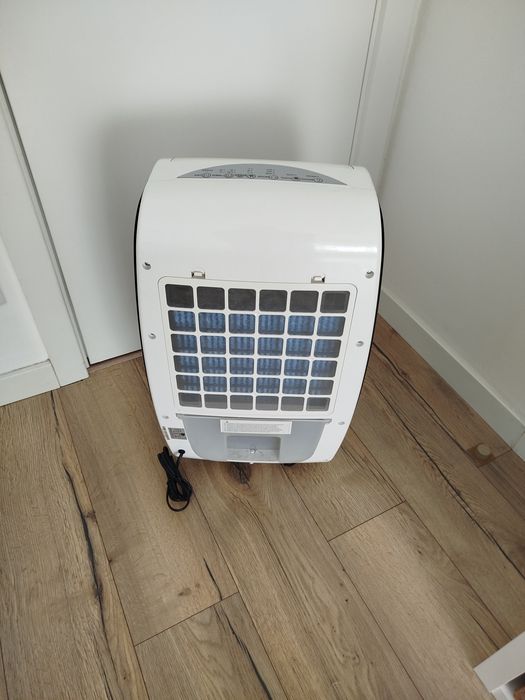 Humidificador de ar - Equation