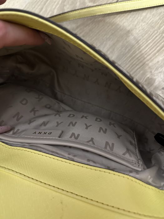 Torebka DKNY na ramię